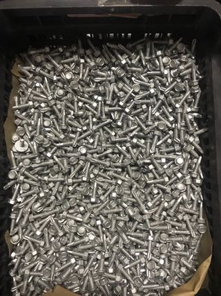 TORNILLERIA TRATADA ANTICORROSION