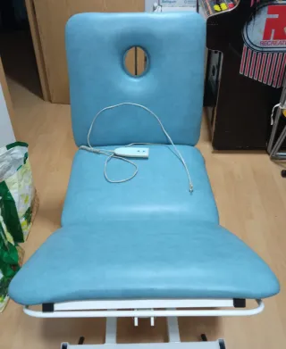 Camilla hidráulica para fisioterapia o masajes