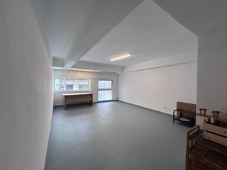 Local comercial en alquiler en Areal – Zona Centro en Vigo