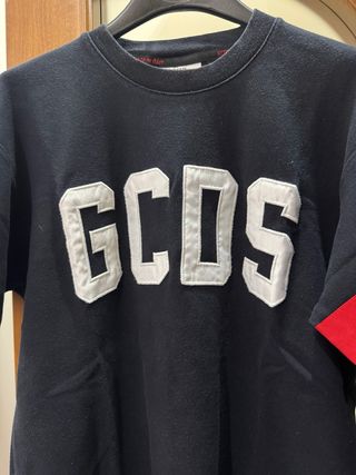 T-shirt GCDS nera con banda rossa
