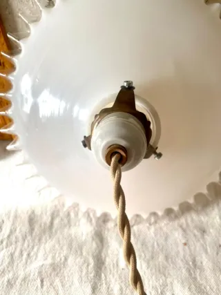 Lámpara vintage cristal opal borde dentado 26 cm