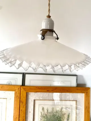 Lámpara vintage cristal opal borde dentado 26 cm