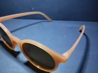 Occhiali vintage rotondi anni '90