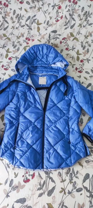 Chaqueta acolchada azul