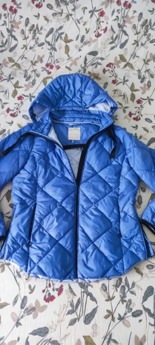 Chaqueta acolchada azul