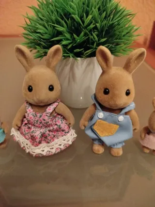 Familia de muñecos estilo Sylvanian
