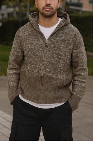 Felpa con cappuccio e zip marrone