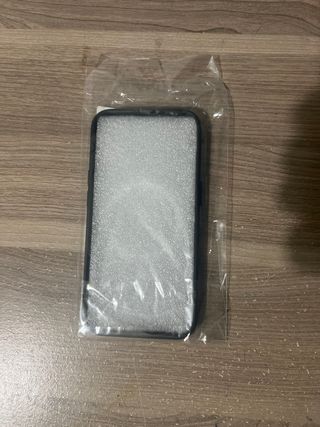 Funda iPhone 16E Negra