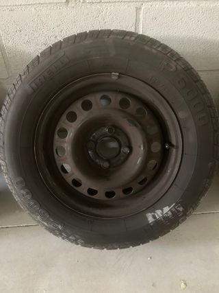 Llantas 14” y tapacubos BMW E30 Originales