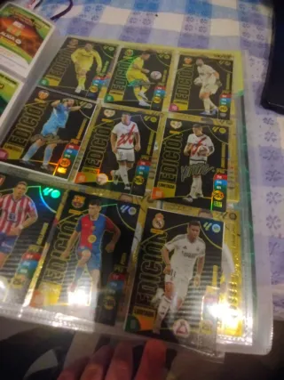 Álbum Adrenalyn XL 24/25 casi completo