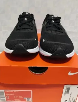 Zapatillas NIKE Quest 5  A ESTRENAR