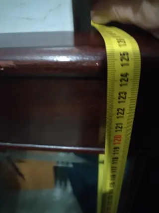 Espejo antiguo madera y cristal. Tiene boquetitos