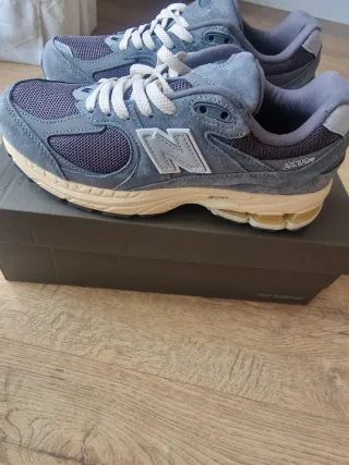 Zapatillas New Balance 2002R Azul/Gris