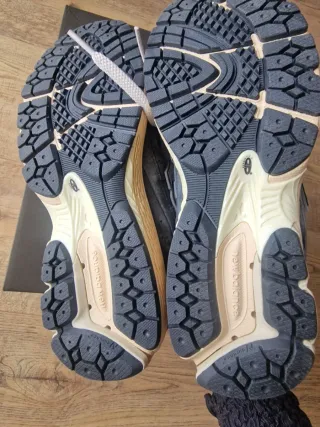 Zapatillas New Balance 2002R Azul/Gris