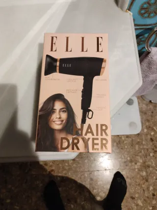 Secador de pelo Elle sin abrir