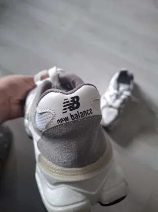 Zapatillas deportivas mujer grises y blancas