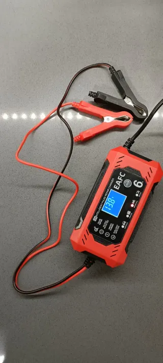 Cargador Baterías Coche Moto 12V 6A