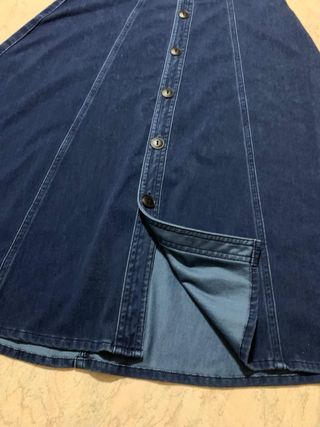 Gonna media di jeans con bottoni per donna Only