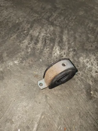 Soporte cremallera dirección Saab