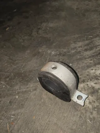 Soporte cremallera dirección Saab