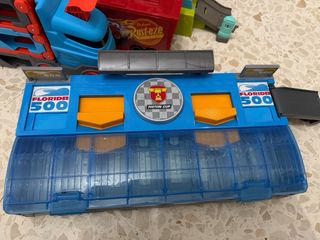 Camiones Hot Wheels, Cars y Centro de Lavado