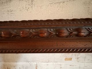 Marco para tv de madera oscuro