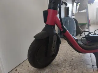 Patinete Eléctrico Rojo y Negro, segway ninebot