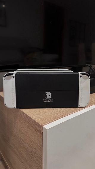 Nintendo Switch OLED Bianca e Nera