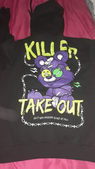 Felpa con cappuccio nera