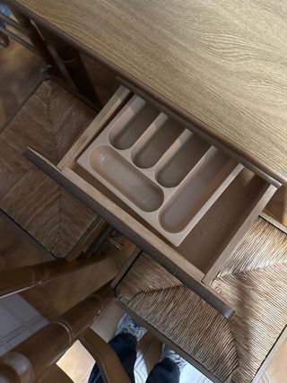 Mesa de comedor extensible con 4 sillas