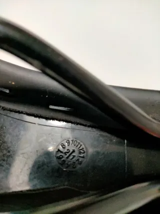 Sillín de bicicleta negro