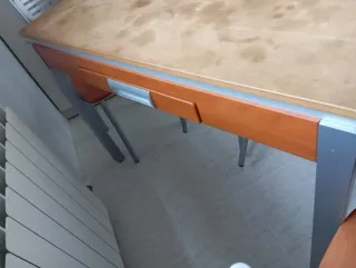 Mesa de cocina con 4 sillas