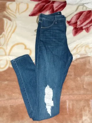 Vaqueros Hollister Azules Desgastados