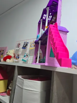 Casa delle bambole adatta per barbie