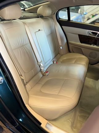 Jaguar XF 2.7 V6 PREMIUM LUXURY "IMPOLUTO"