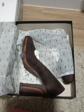 Zapatos LODI ante marrón T40 sin estrenar