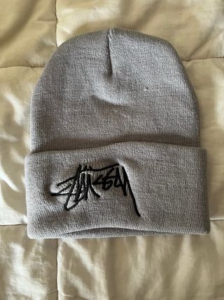 Gorro Stussy Gris Bordado