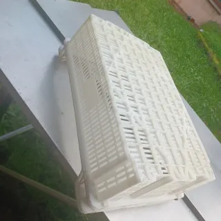 Cajas de plástico blancas