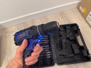 Taladro Percutor MHPRO 21V con Maletín