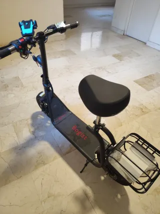 Patinete eléctrico Bogist M5 Pro con sillín