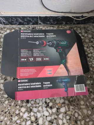 Taladro Parkside con brocas