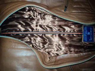 Chaqueta de cuero marrón nueva