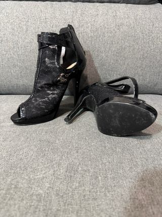 Botines de encaje negro