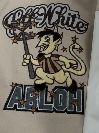 Chaqueta Bomber Beige y Blanca