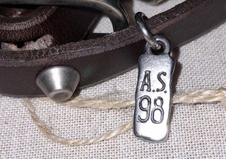 Pulsera AS98 Cuero Marrón Tachuelas Plata