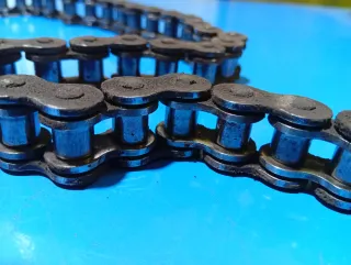 Cadena Yamaha FZ6 poco usada