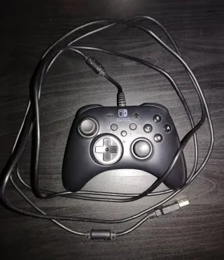 Pack Nintendo Switch + 5 juegos + 2 mandos + acces