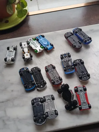 Lote de coches a escala