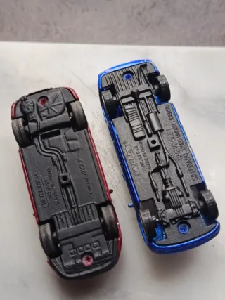 Lote de coches a escala