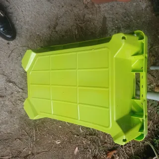 Cajas de plástico rígido verdes